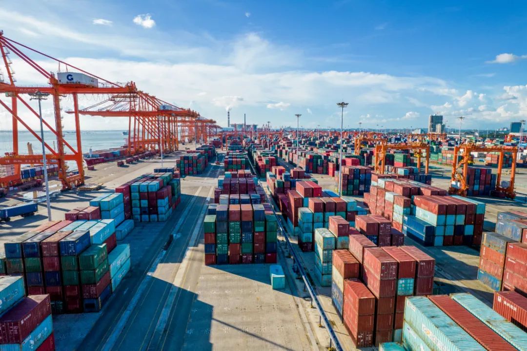 廣西欽州港片區(qū)1-5月外貿(mào)進(jìn)出口增勢(shì)強(qiáng)勁，領(lǐng)跑區(qū)域發(fā)展